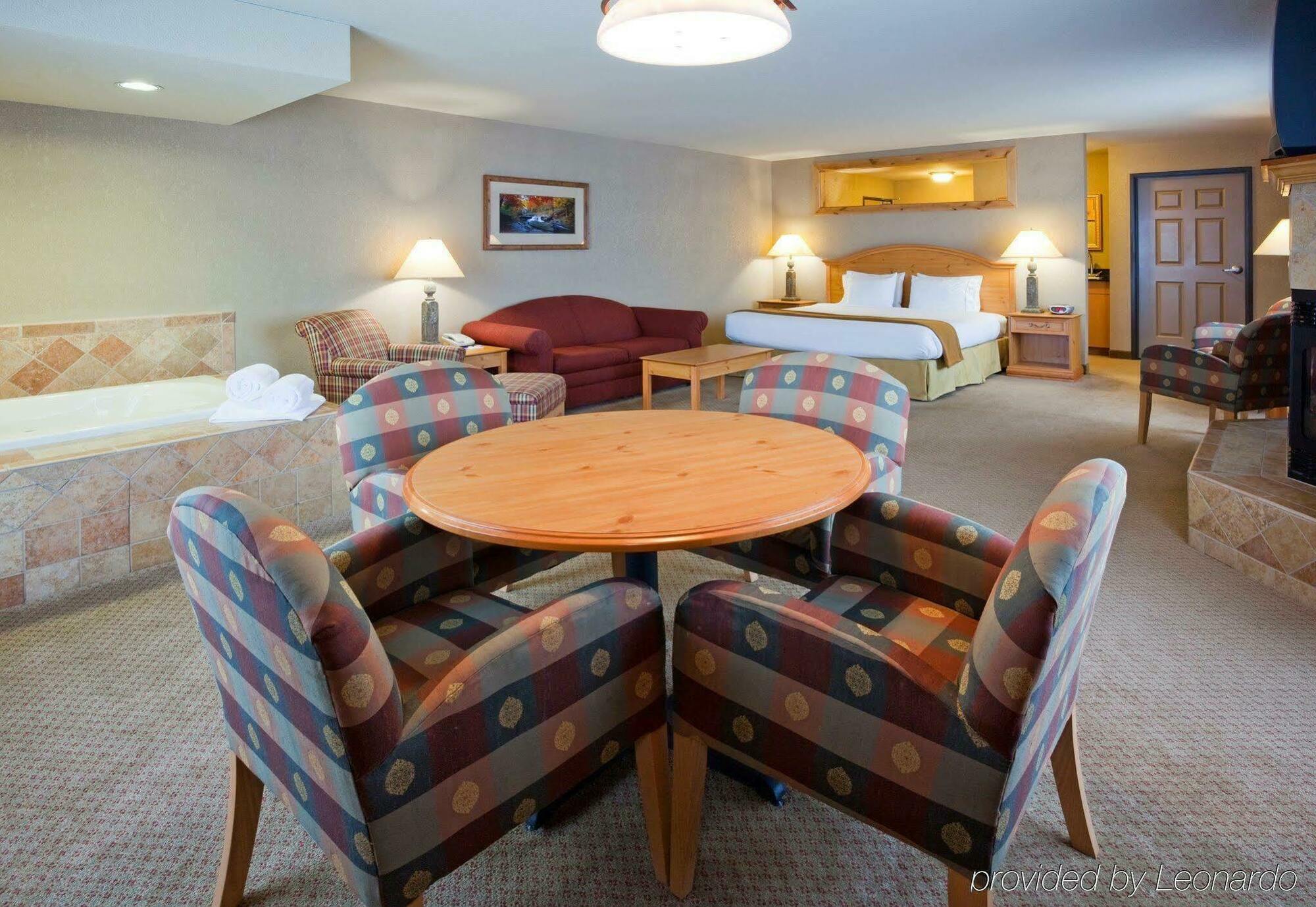 Holiday Inn Express Hotel & Suites Brainerd-Baxter, An Ihg Hotel Exterior foto